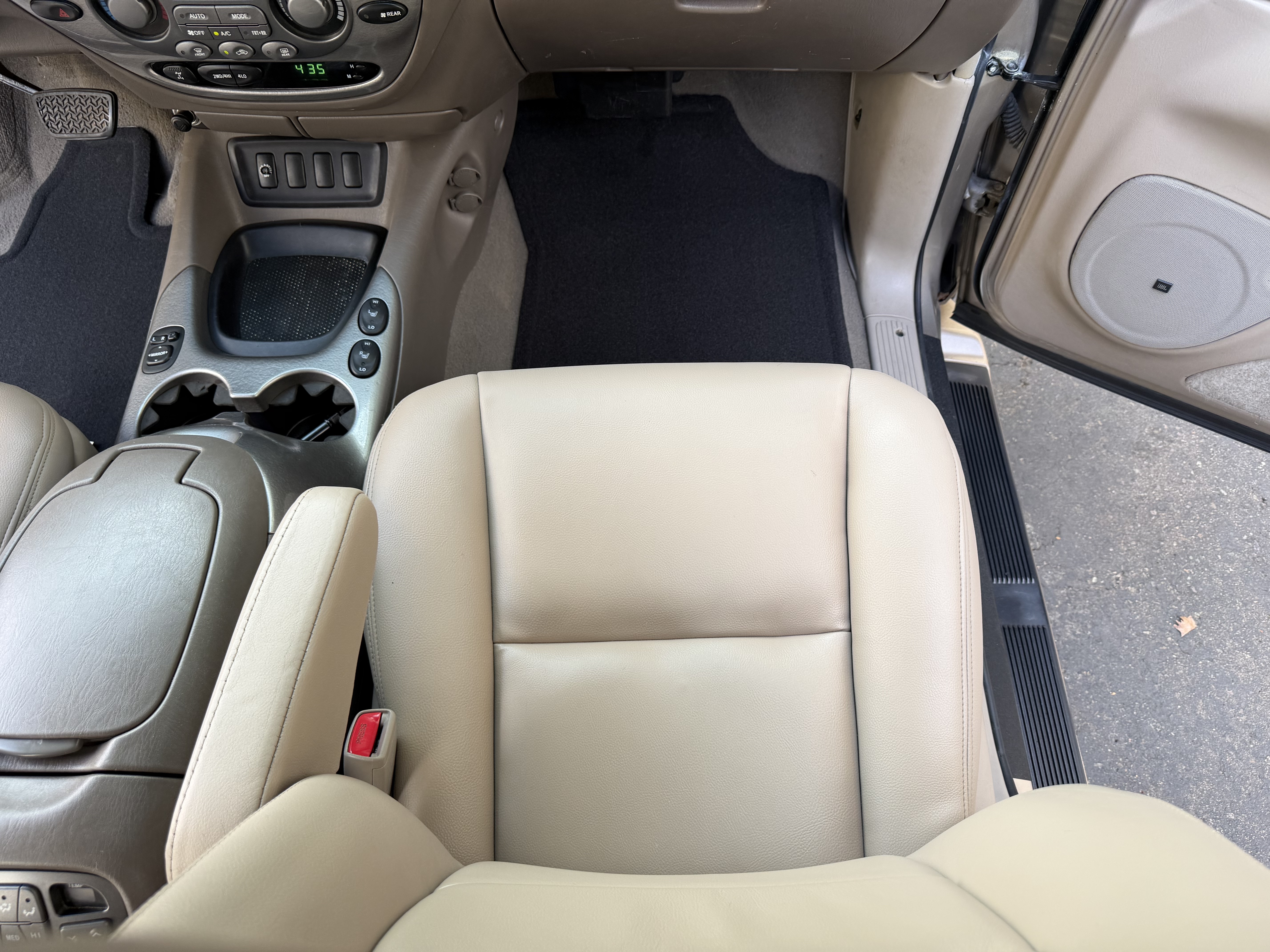 Used 2007 Toyota Sequoia Limited AWD/4WD image 28