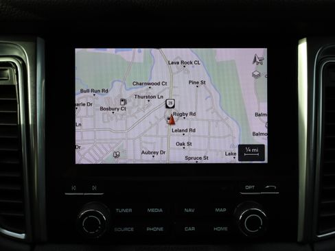 Used 2018 Porsche Macan Sport Edition image 18