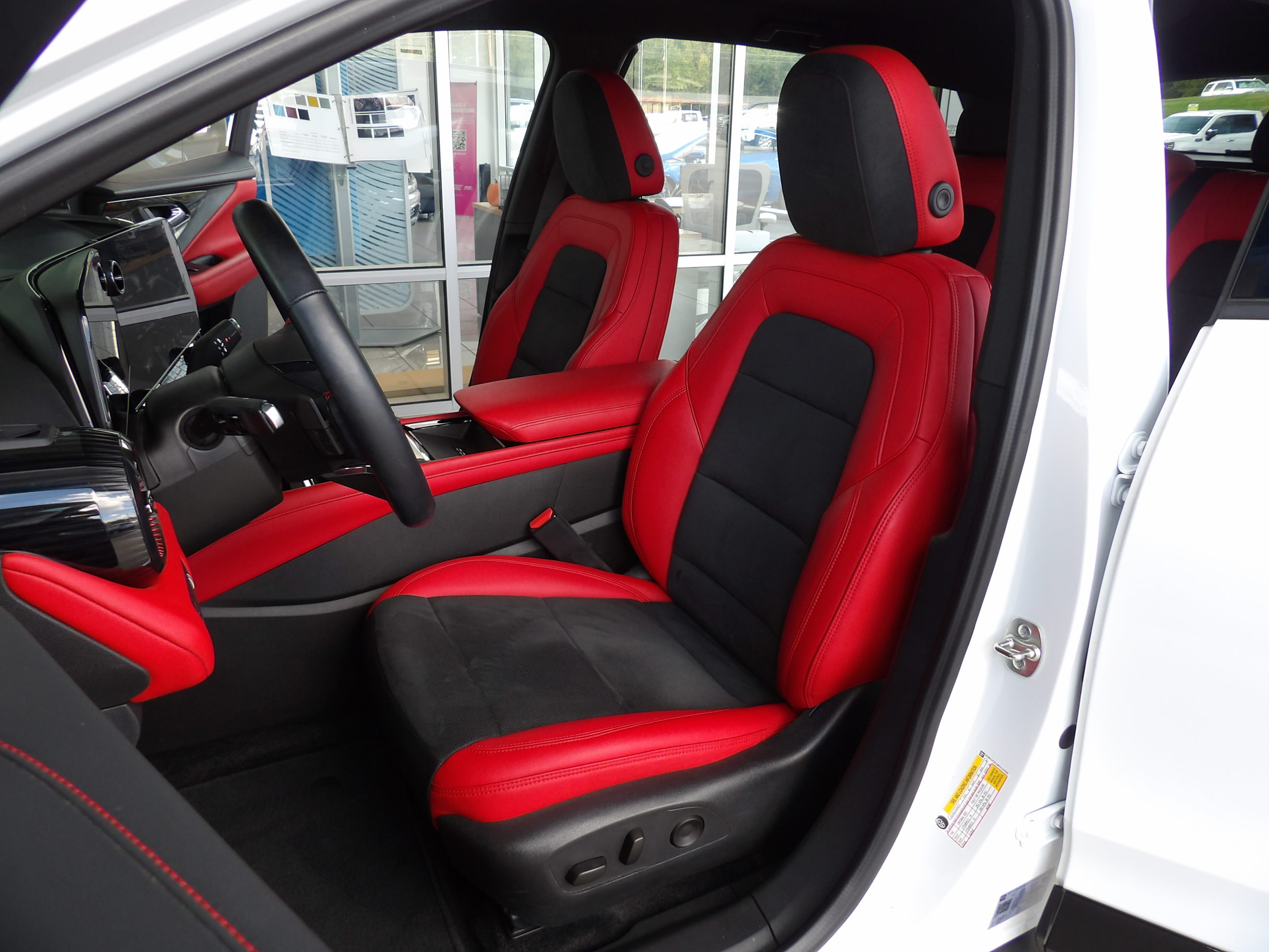 Used 2024 Chevrolet Blazer EV AWD RS image 19