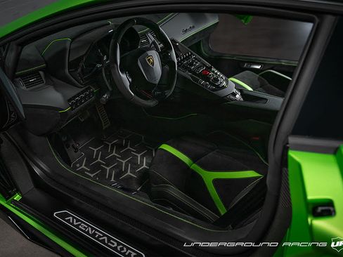 Used 2019 Lamborghini Aventador SVJ image 9