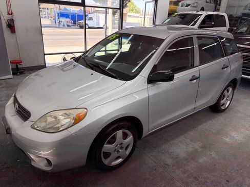 Used 2005 Toyota Matrix UNAVAIL FWD image 11