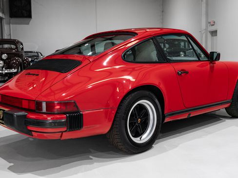 Used 1987 Porsche 911 Carrera image 5