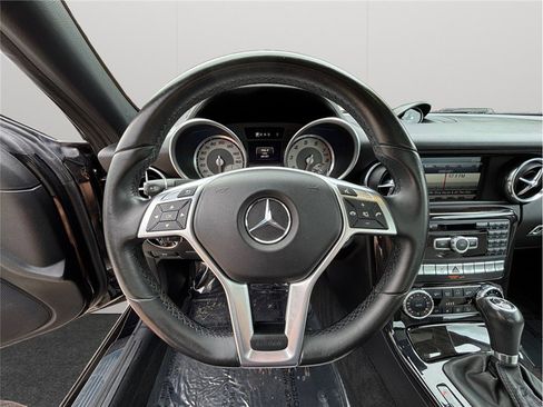 Used 2016 Mercedes-Benz SLK 350 image 25