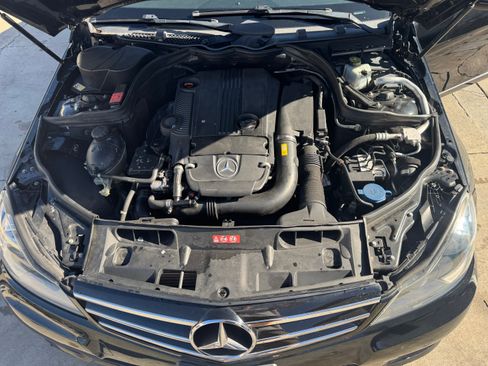 Used 2014 Mercedes-Benz C 250 Sport image 14