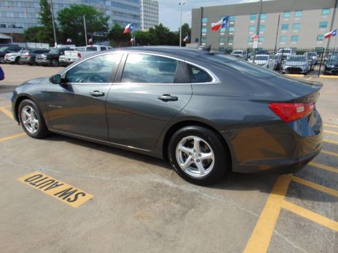 Used 2018 Chevrolet Malibu LS image 6