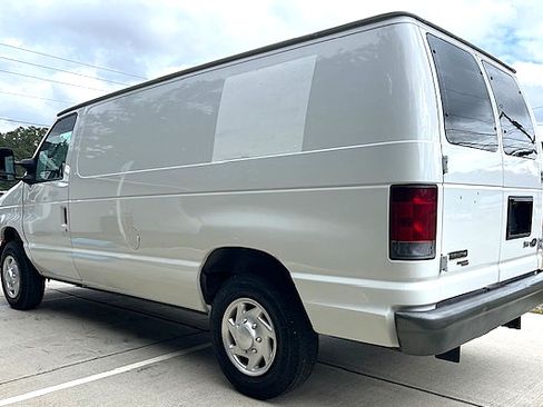 Used 2012 Ford E-150 and Econoline 150 XL image 5