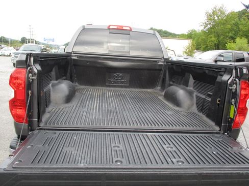 Used 2017 Toyota Tundra SR5 image 16