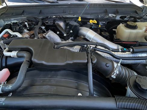 Used 2016 Ford F250 4x4 Crew Cab Super Duty image 14