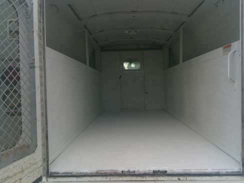 Used 2017 Chevrolet Express 3500 UNAVAIL RWD image 6