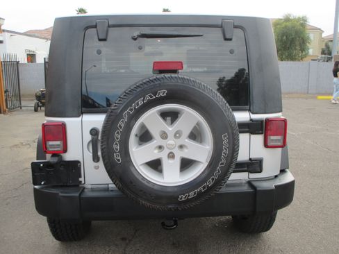 Used 2008 Jeep Wrangler X image 10