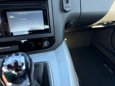 Used 2007 Saturn Sky Red Line image 9