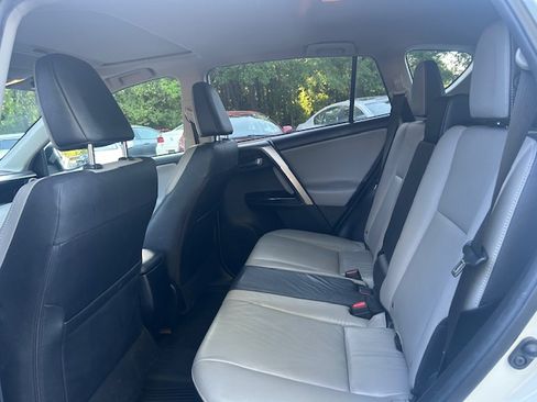 Used 2016 Toyota RAV4 Limited image 26