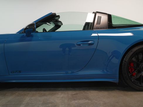 Used 2018 Porsche 911 Targa 4 GTS image 47
