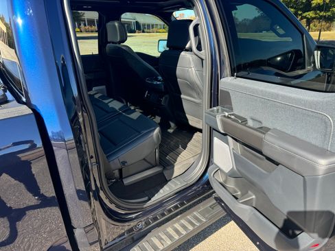 Used 2025 Ford F150 Lariat image 18