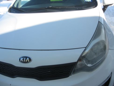 Used 2016 Kia Rio EX image 2