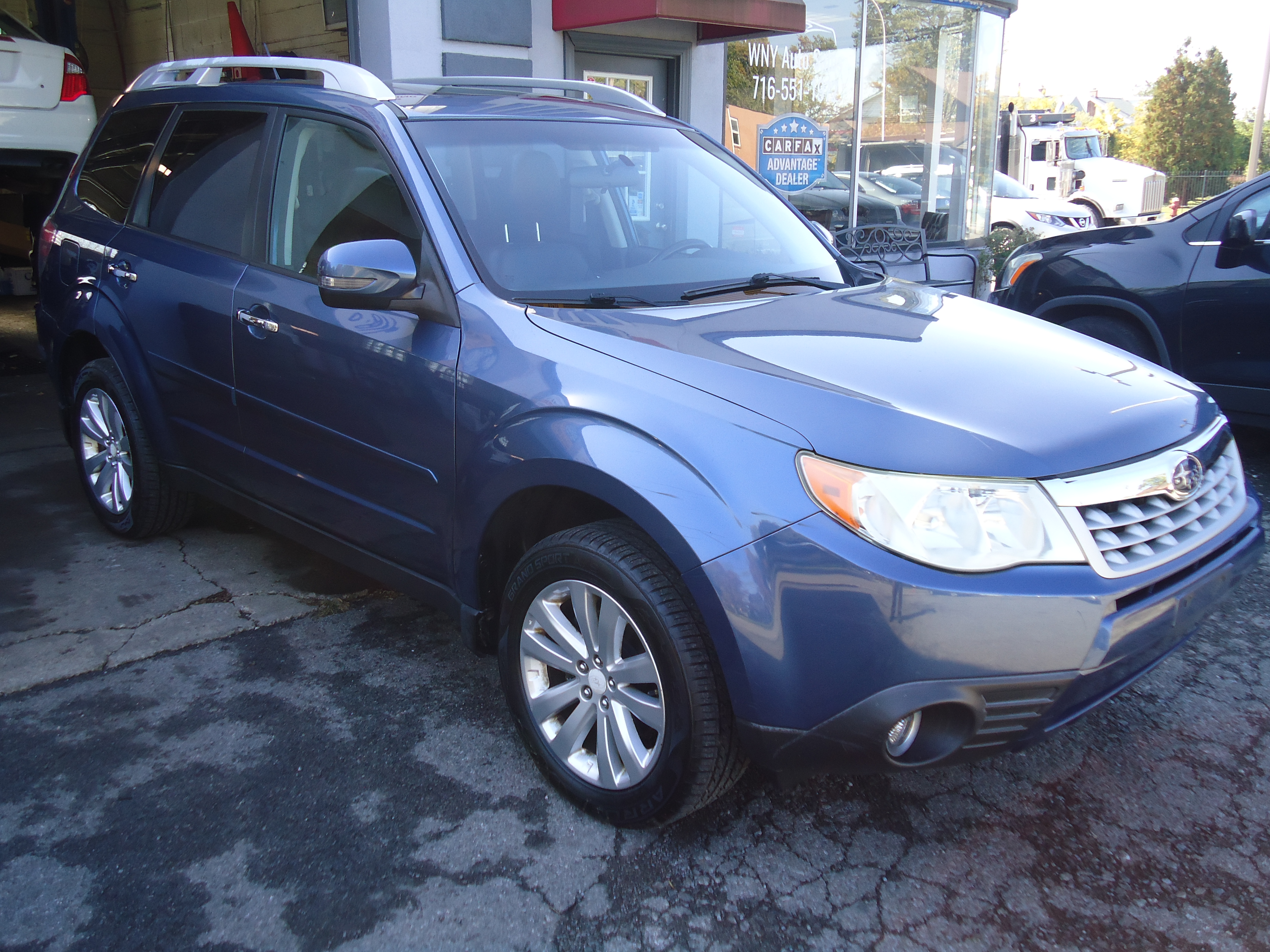 Used 2011 Subaru Forester 2.5X Touring AWD/4WD image 3