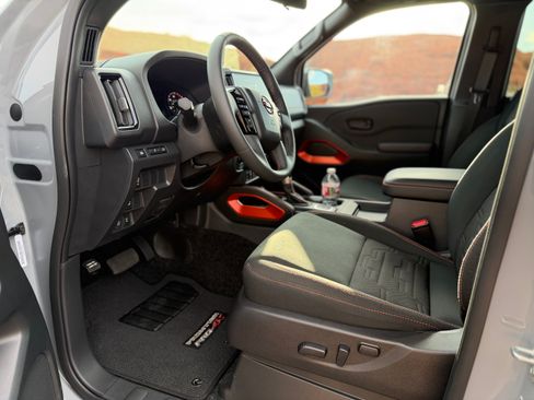Used 2026 Nissan Frontier 4x4 Crew Cab SV Long Bed image 9