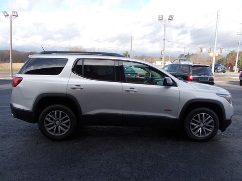Used 2017 GMC Acadia All Terrain image 4