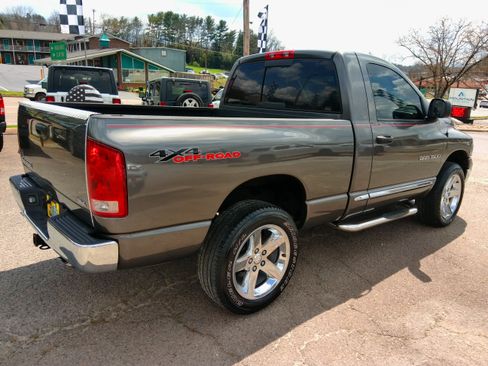 Used 2004 Dodge Ram 1500 Truck SLT image 4
