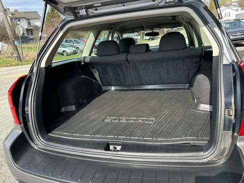 Used 2009 Subaru Outback 2.5i Special Edition image 17