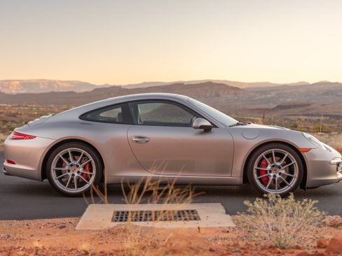 Used 2012 Porsche 911 Carrera S image 7