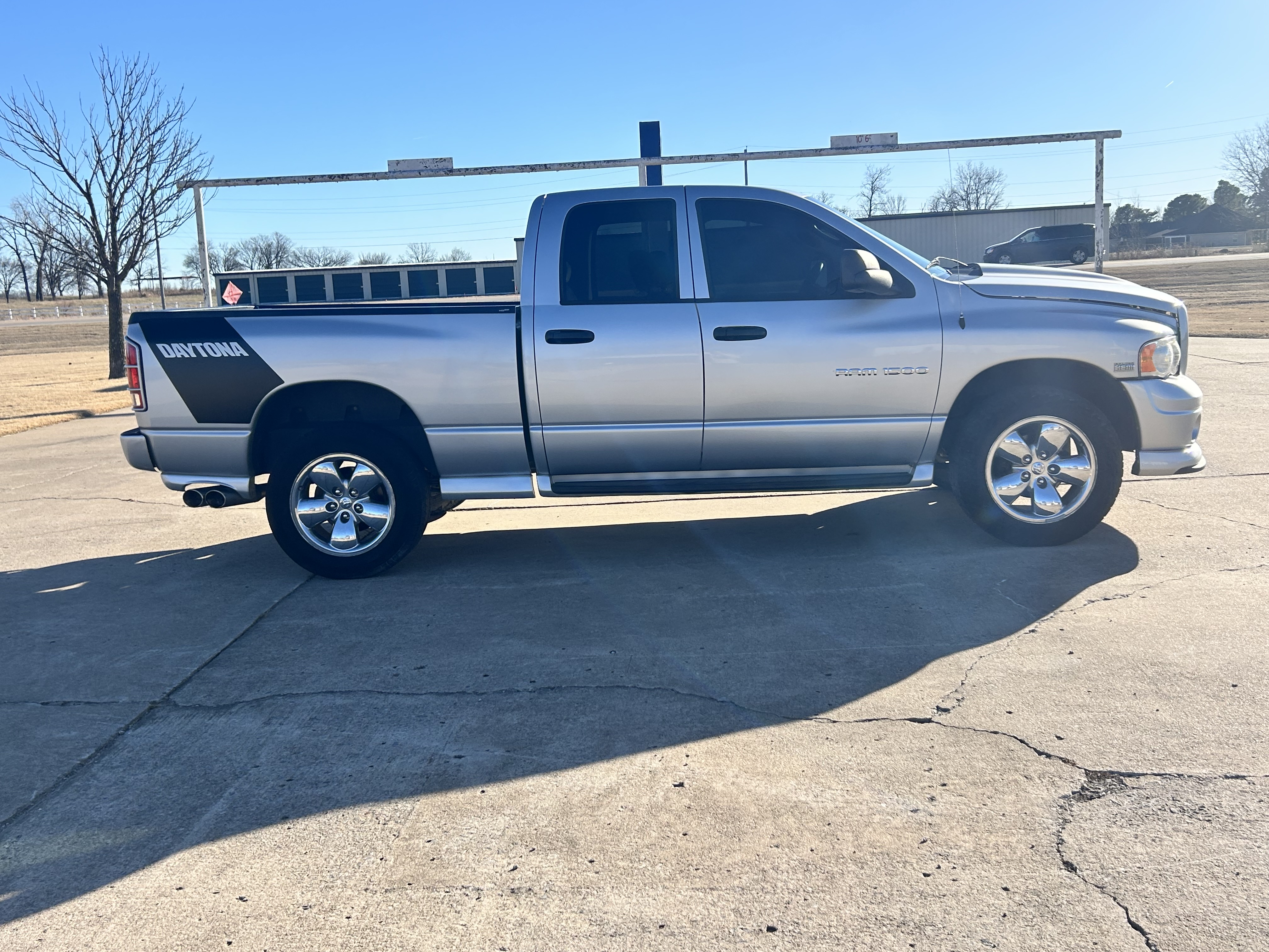 Used 2005 Dodge Ram 1500 Truck SLT AWD/4WD image 4