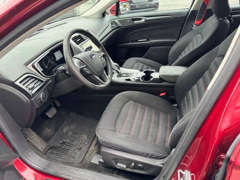 Used 2016 Ford Fusion SE image 7