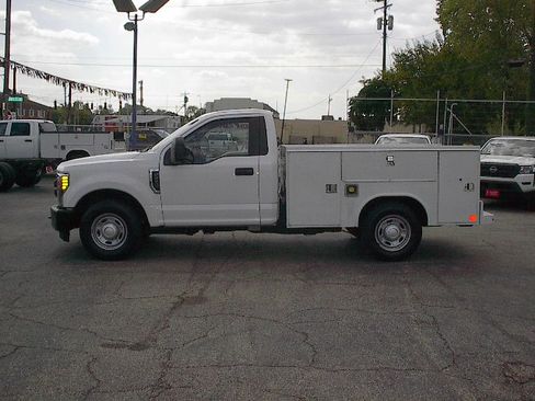 Used 2019 Ford F250 XL image 9