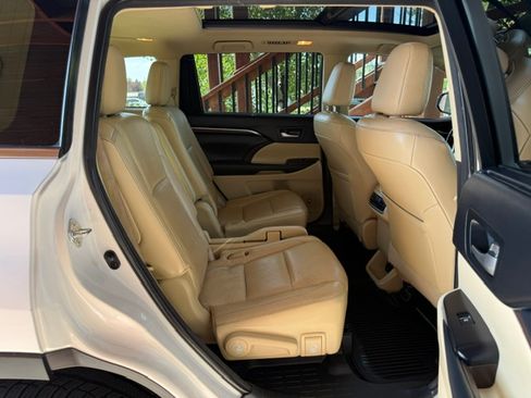 Used 2015 Toyota Highlander AWD Limited V6 image 20