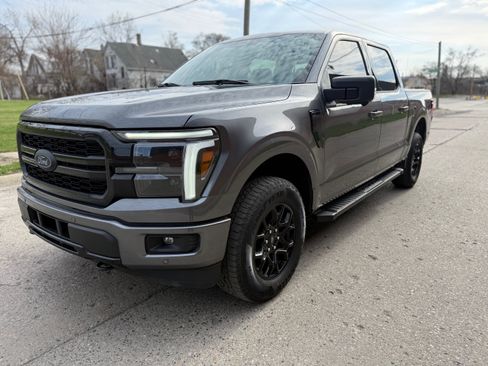 Used 2024 Ford F150 XLT image 3