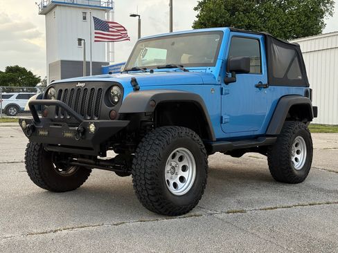 Used 2010 Jeep Wrangler 4WD Sport image 5