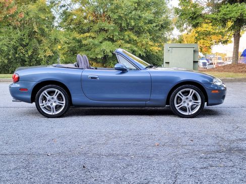 Used 2005 MAZDA MX-5 Miata UNAVAIL RWD image 7