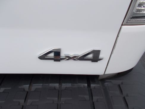 Used 2013 Toyota Tundra 4x4 Double Cab w/ SR5 & TRD image 22