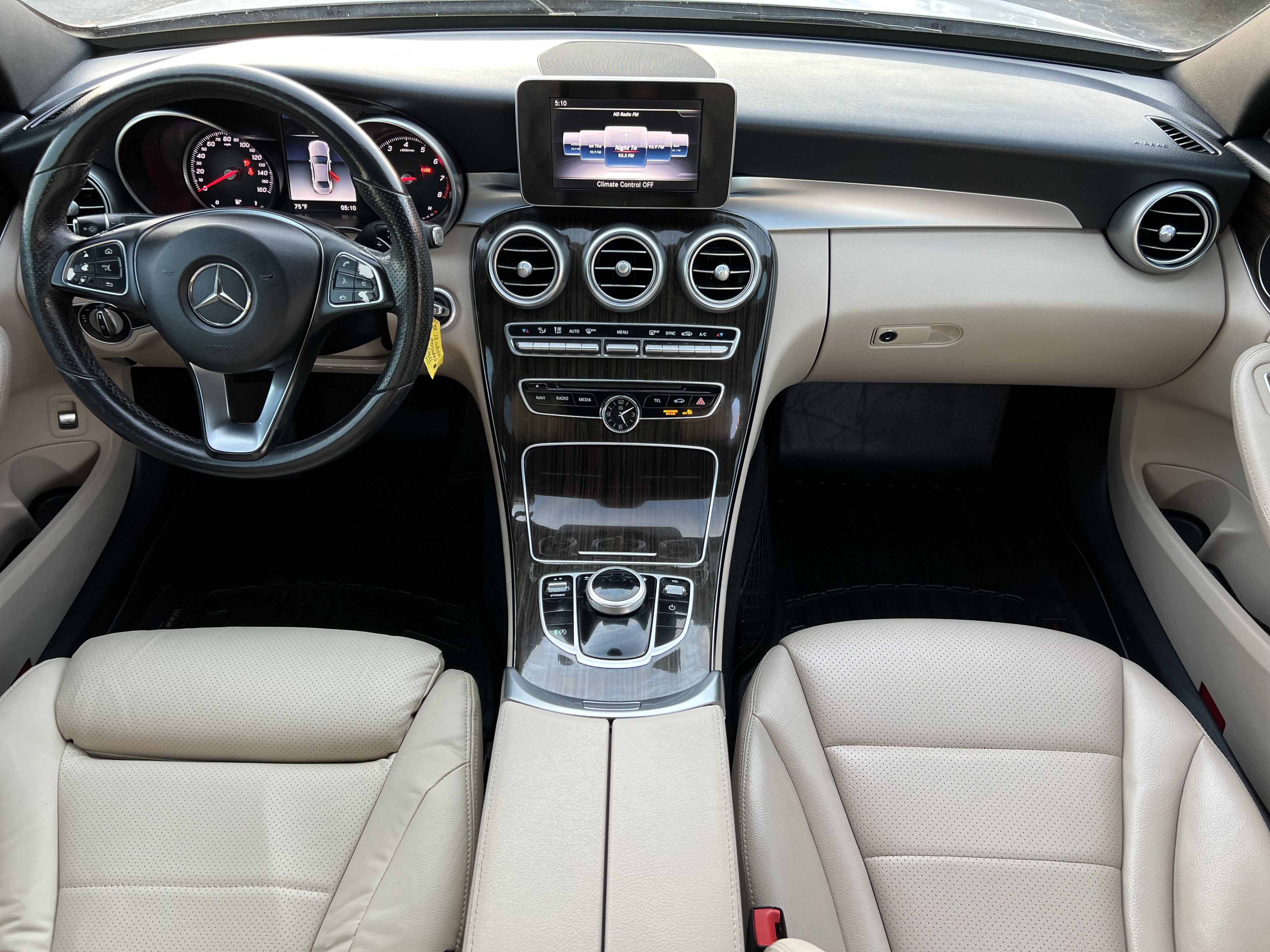 Used 2018 Mercedes-Benz C 300 Sport image 3