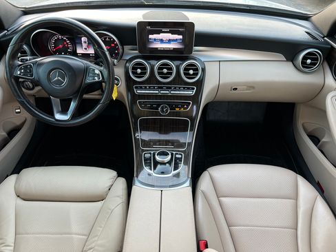 Used 2018 Mercedes-Benz C 300 Sport image 3