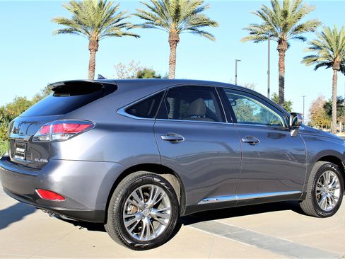 Used 2013 Lexus RX 450h image 11