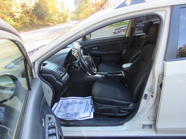 Used 2013 Subaru XV Crosstrek 2.0i Premium AWD/4WD image 15