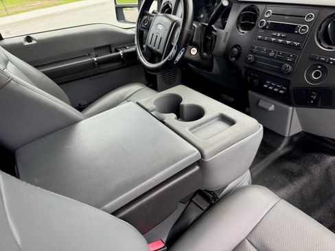 Used 2012 Ford F550 image 73
