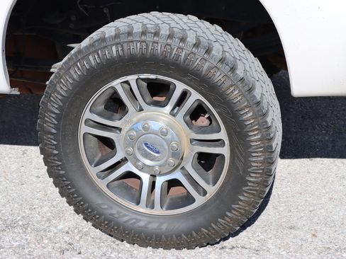 Used 2016 Ford F350 Platinum image 16