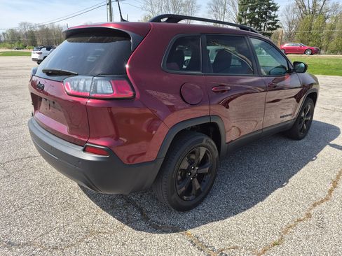 Used 2019 Jeep Cherokee Altitude Lux image 3
