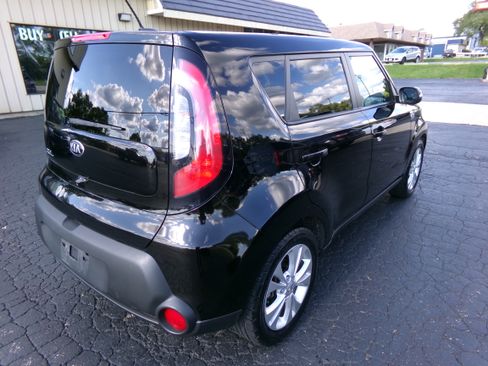 Used 2014 Kia Soul + FWD image 5