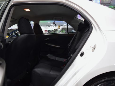 Used 2010 Toyota Corolla S image 18