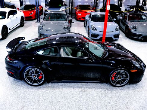 Used 2022 Porsche 911 Turbo AWD/4WD image 8
