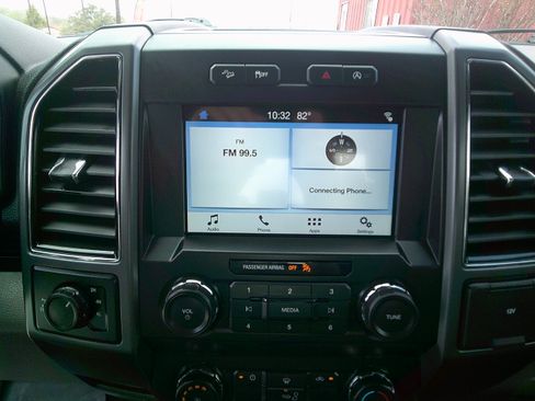 Used 2019 Ford F150 XLT image 16