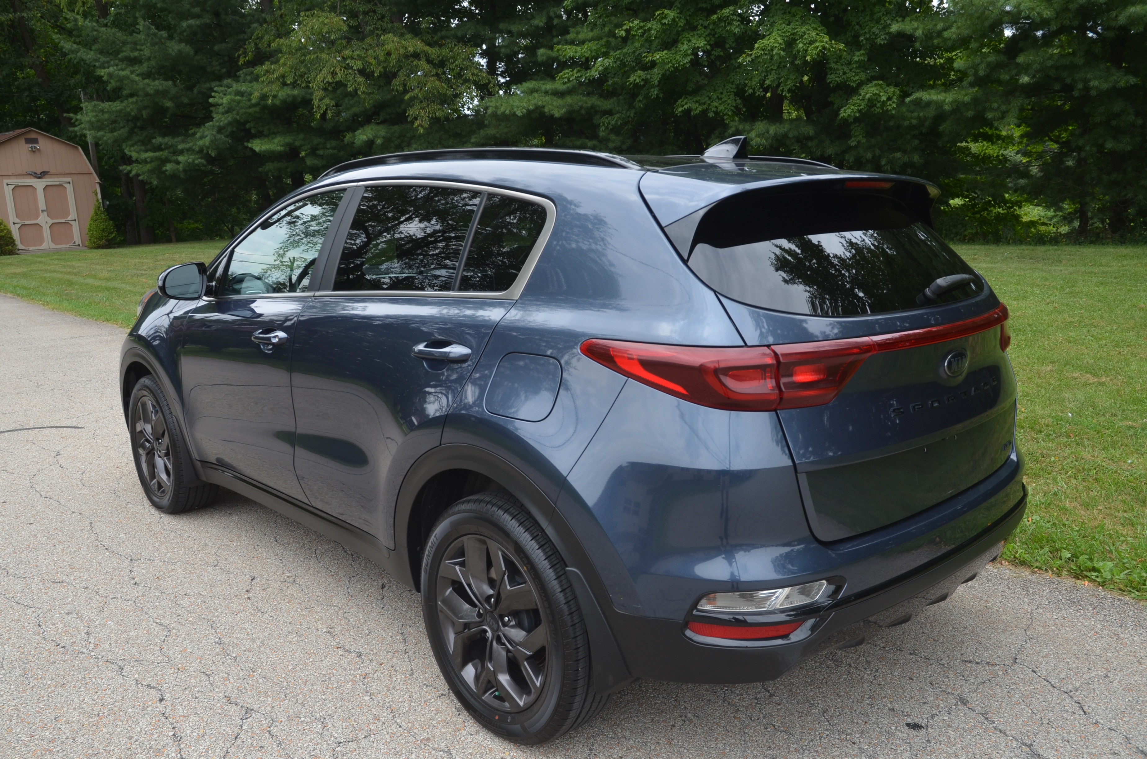 Used 2022 Kia Sportage AWD Nightfall Edition image 3
