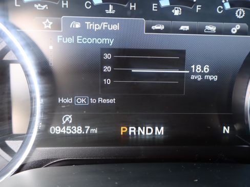 Used 2018 Ford Expedition Platinum image 32