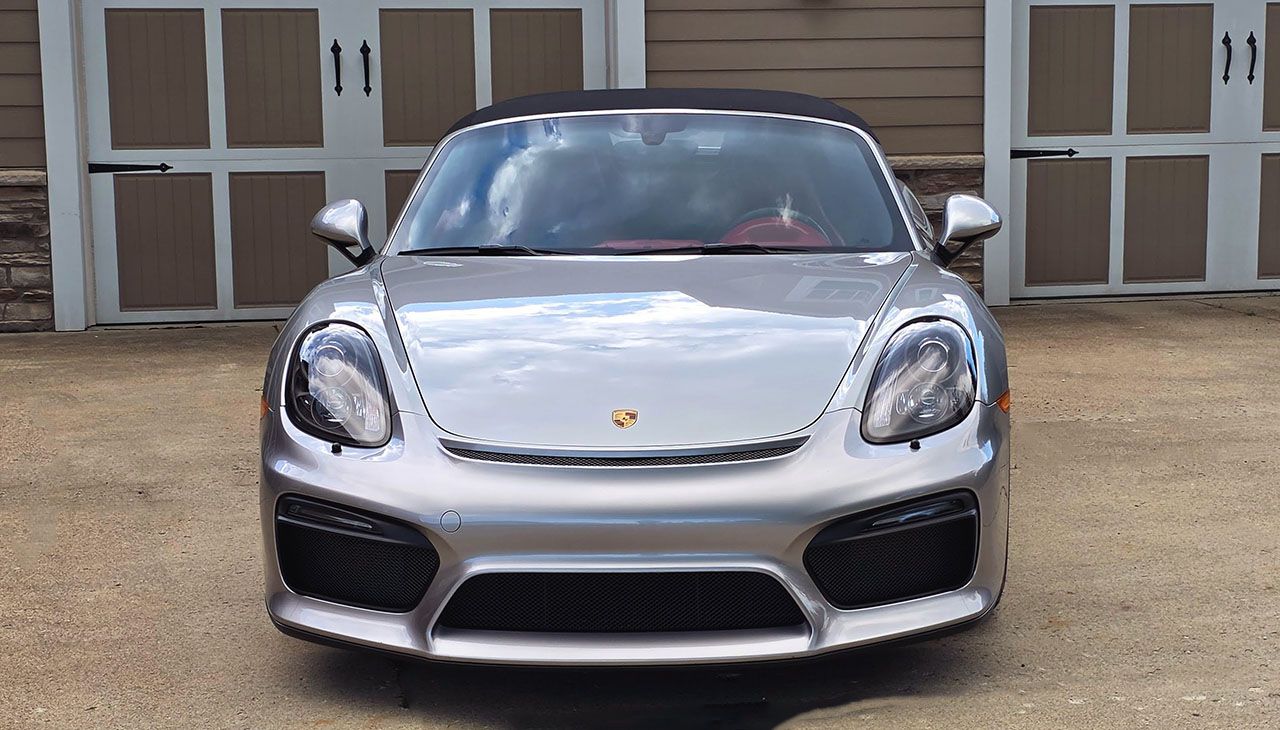 Used 2016 Porsche Boxster Spyder RWD image 4