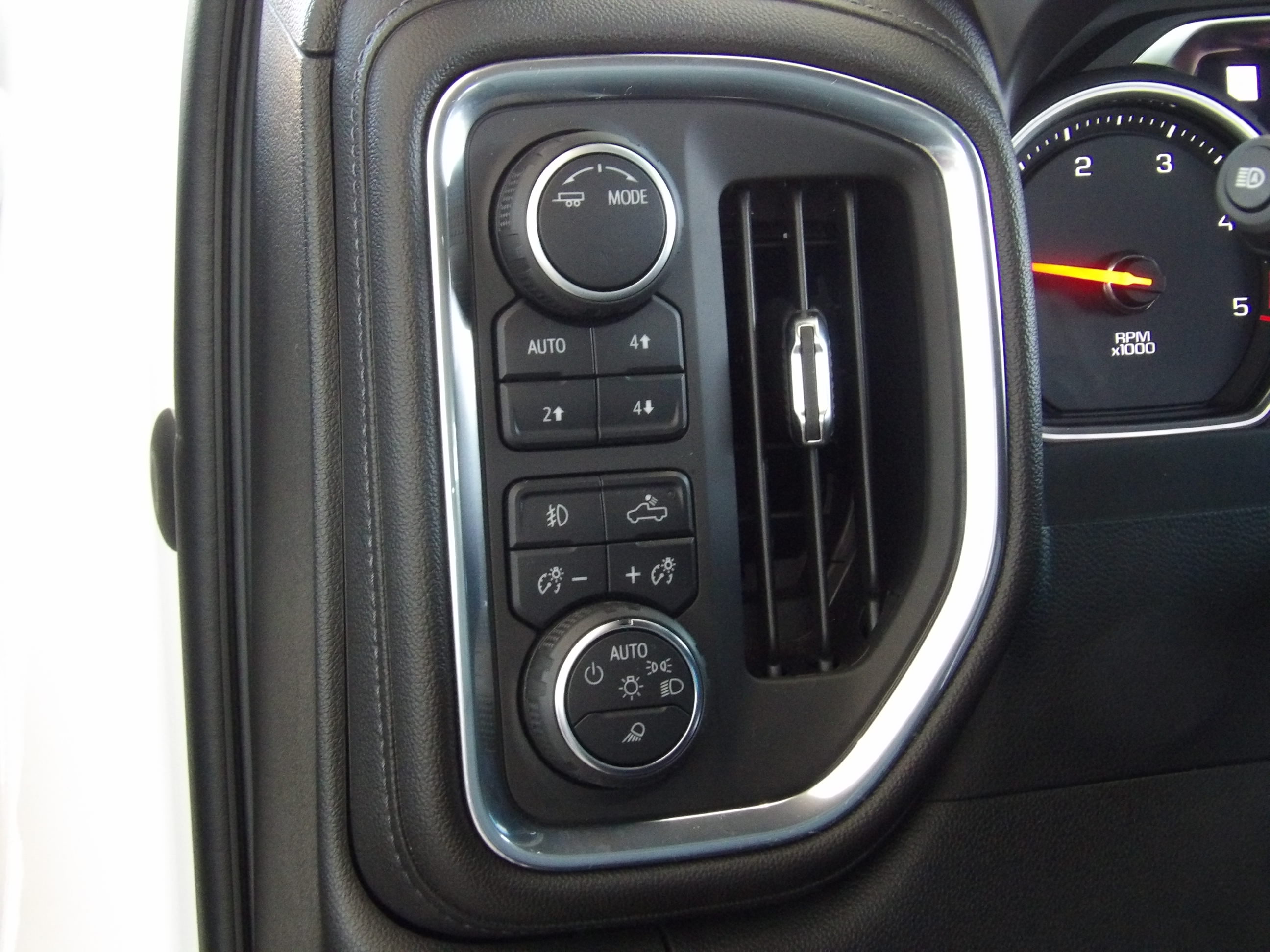Used 2022 Chevrolet Silverado 2500 4x4 Crew Cab High Country image 33