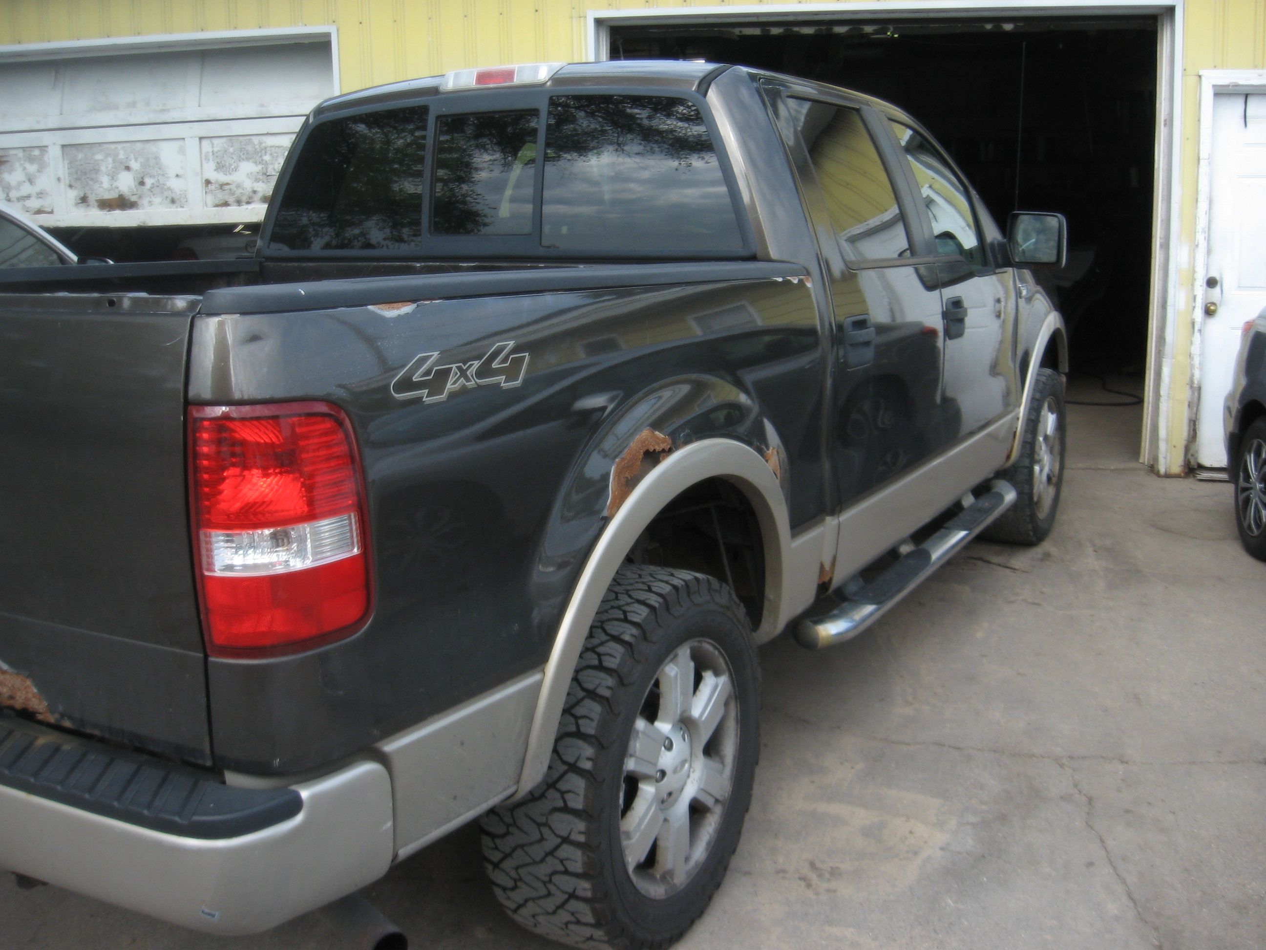 Used 2008 Ford F150 4x4 SuperCrew image 4
