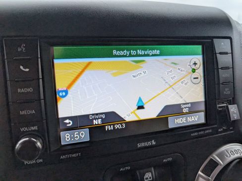 Used 2018 Jeep Wrangler Unlimited Sahara image 11